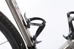 Selcof Carbon Bottle Cage Gloss Black -Planetx Shop BOSEPCEGBK P4 01
