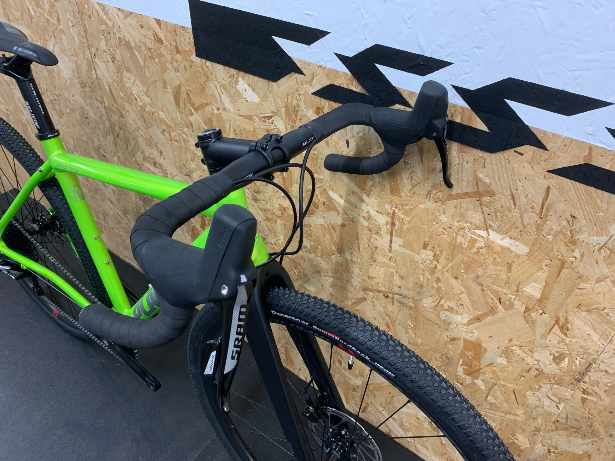 Planet X London Road Rival 1 - Small - Zesty Lime 9 Planet X London Road Rival 1 - Small - Zesty Lime - Image 7