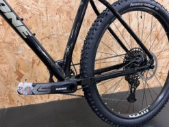 On-One Scandal SRAM SX Mountain Bike / Large / Black & Sand -Planetx Shop thumbnail IMG 8956